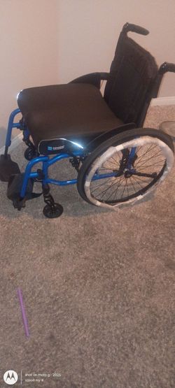 TILITE  X - DETACHABLE LIGHT  WEIGHT SPORT WHEELCHAIR..(NEW EXCELLENT CONDITION)