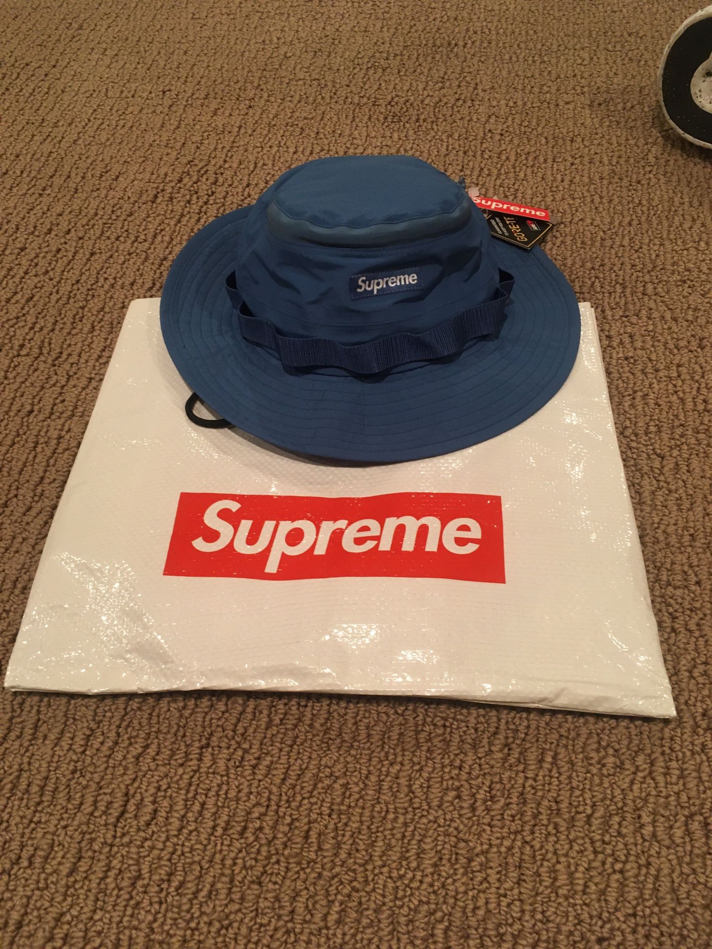 BRAND NEW Supreme Hat S/M
