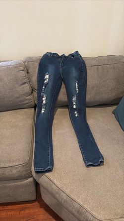 Dark Wash Ripped Skinny Jeans