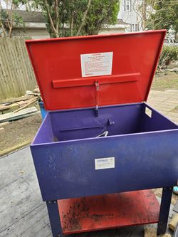 Used Wesco Solvent Tank With Pump