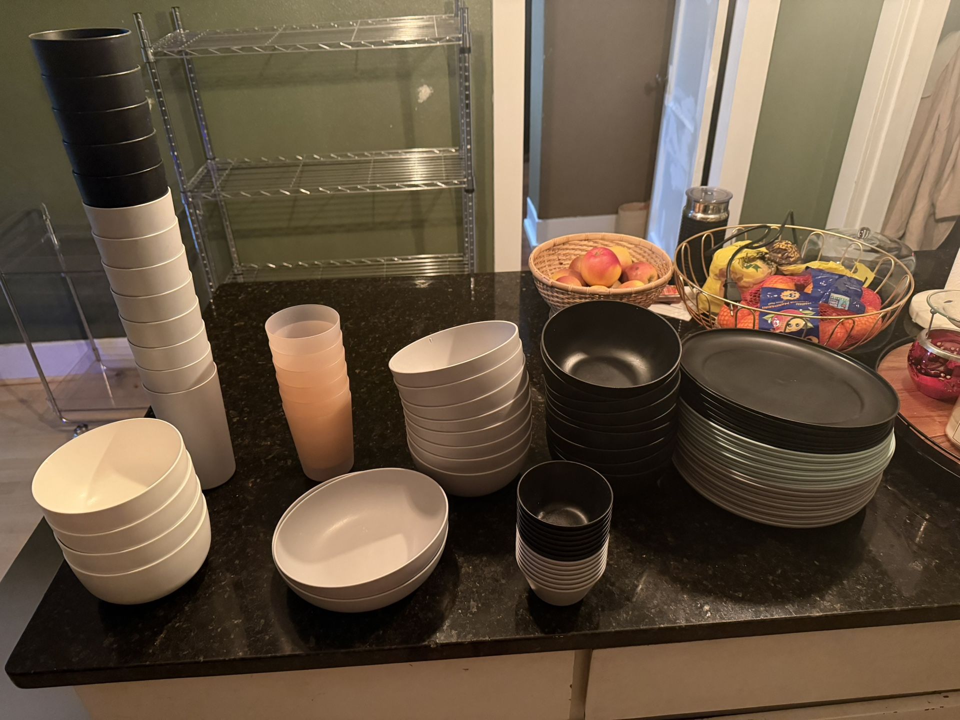 Bowls/plates/mini bowls/cups