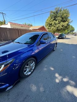 Toyota Camry Sport Sedan 4D