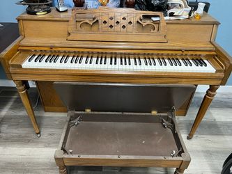 vintage wurlitzer piano