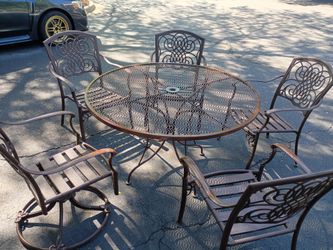 Patio furniture set