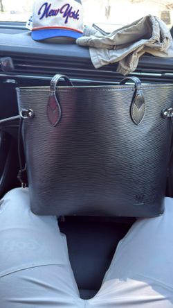 LV Purse