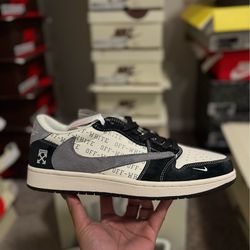 SIZE  9 TRAVI$ $COTTS NIKE COLLABS 😊✌️