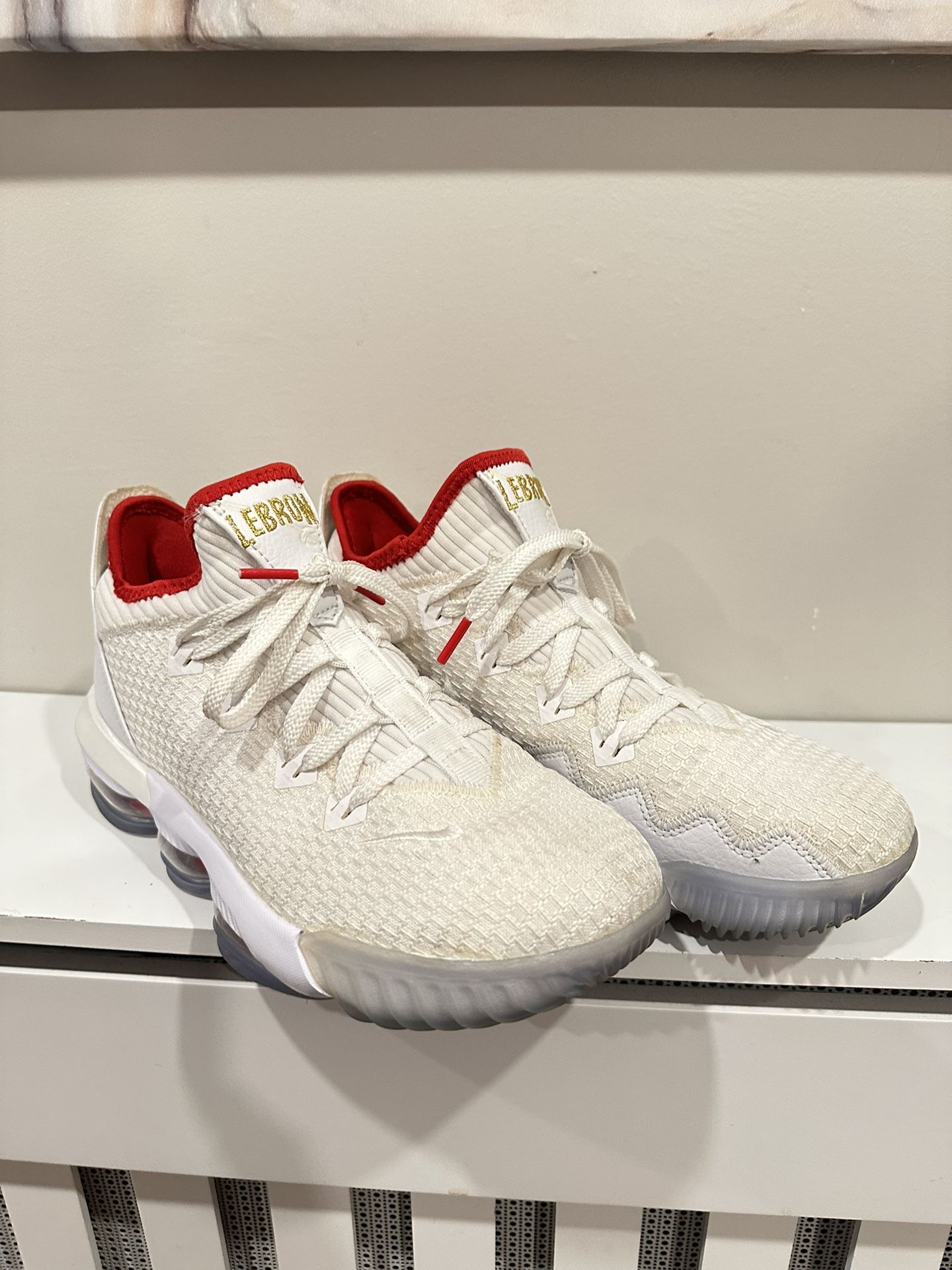 Lebron 16 deals low nba draft
