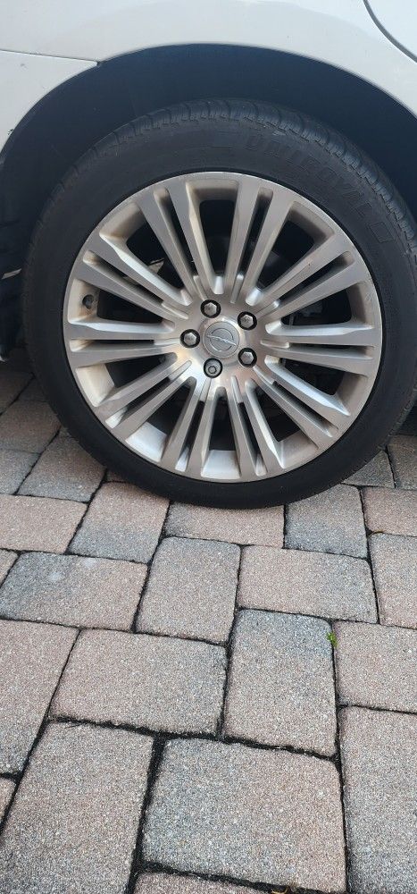 2012 Chrysler 300 Rims With Decent Tires