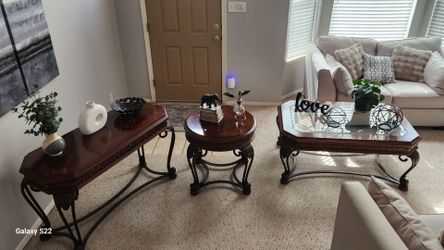 Living room table set