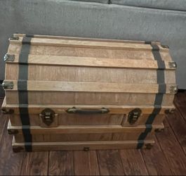 Antique Vintage Round Done Top Wooden Trunk Humpback Trunk OBO.