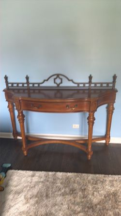 Entryway/Dining Room Furniture