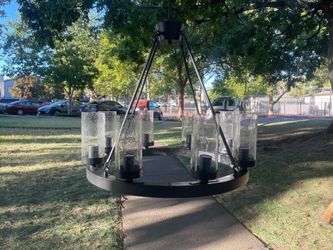 8 lamp wagon wheel with hurricane bubble glass