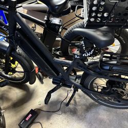 Specialized Globe E-bike 