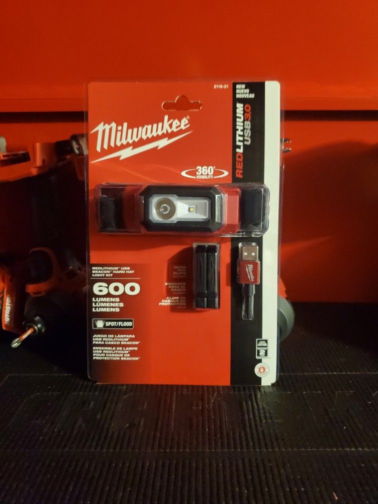 Please. Read Description. Firm. Milwaukee 600 Lumens Head Lamp. 55$. Only 1 Left