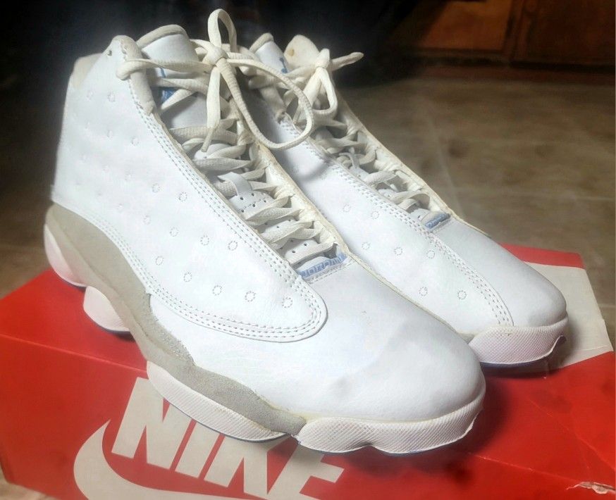 Air Jordan 13 Retro White/Grey/Tarheel Blue size 11M