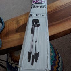 50 INCH TRIPOD NEW IN BOX MAKE OFFER