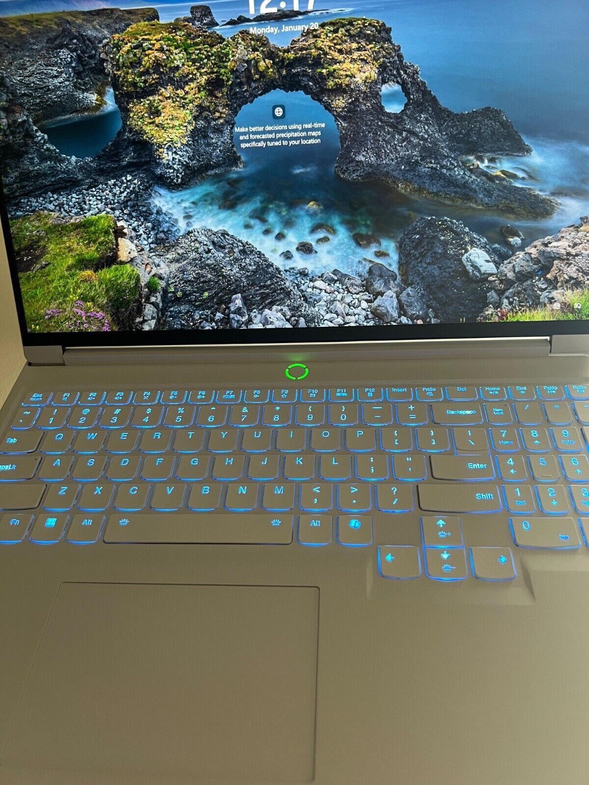 Lenovo - Legion 7i 16" Gaming Laptop WQXGA - Intel 14th Gen Core i7 with 16GB Memory - NVIDIA GeForce RTX 4060 8GB - 1TB SSD - Glacier White