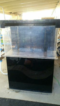 40 gal aquarium with built in three chamber filter