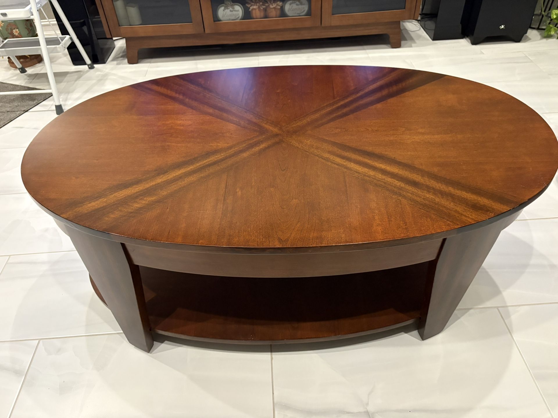 Coffee Table With A Lift