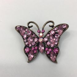 BROOCH JEWELRY  BEAUTIFUL BUTTERFLY BROOCH ⭐️⭐️⭐️⭐️⭐️VINTAGE TO FASHION 