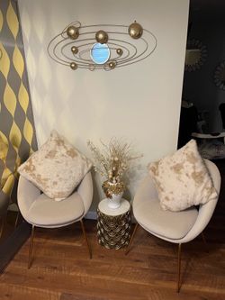 Modern accents chairs set