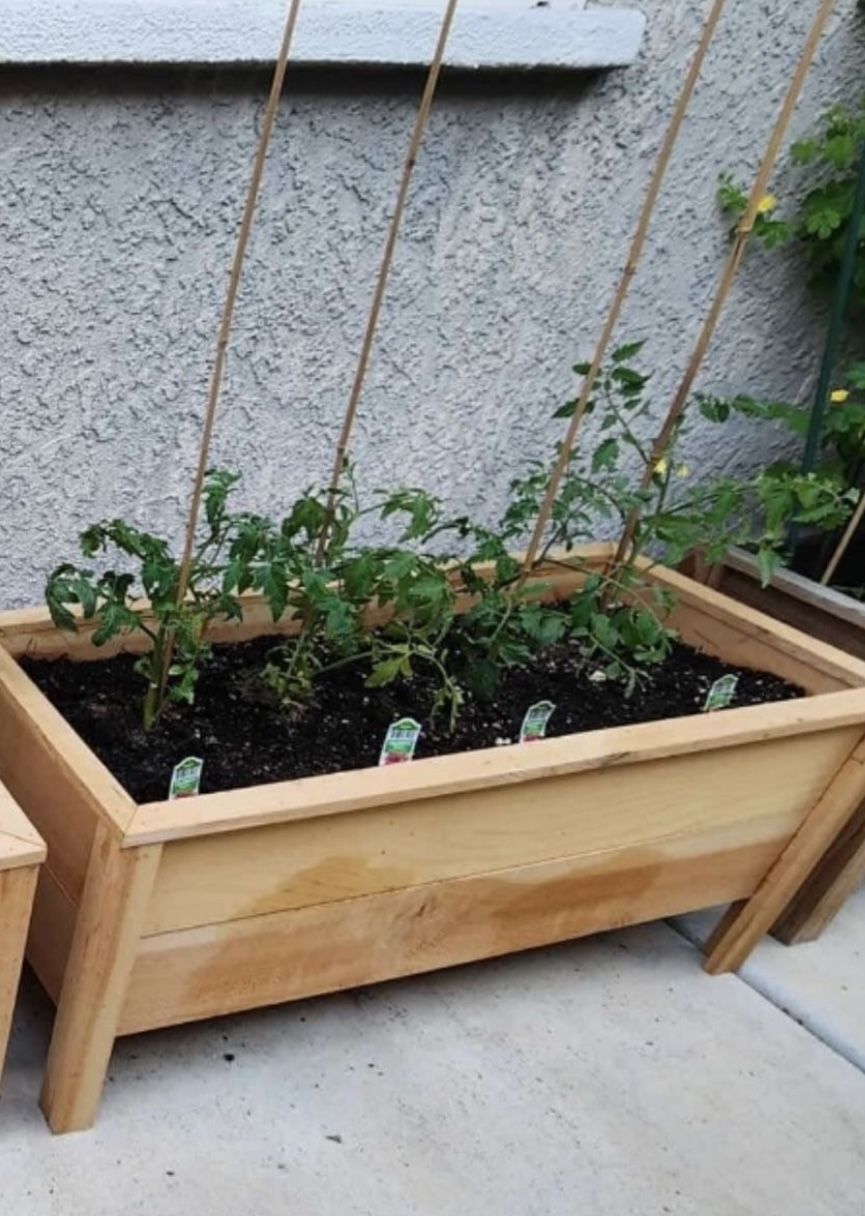 NEW Cedar Planter Boxes