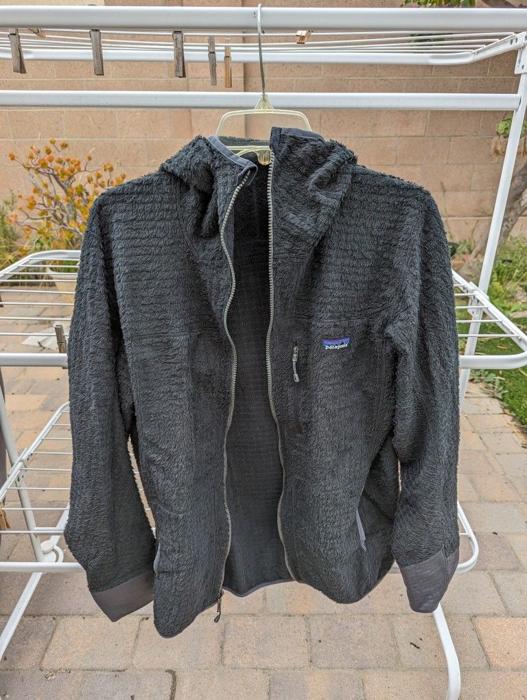 Patagonia R3- Black Medium (used)