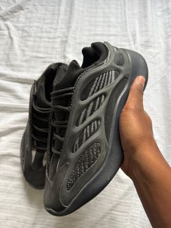 Yeezy 700