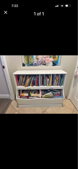 White kids Bookshelf