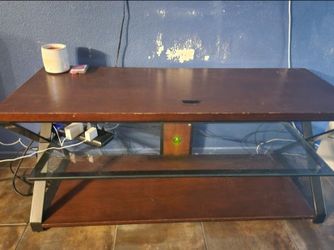 Entertainment center