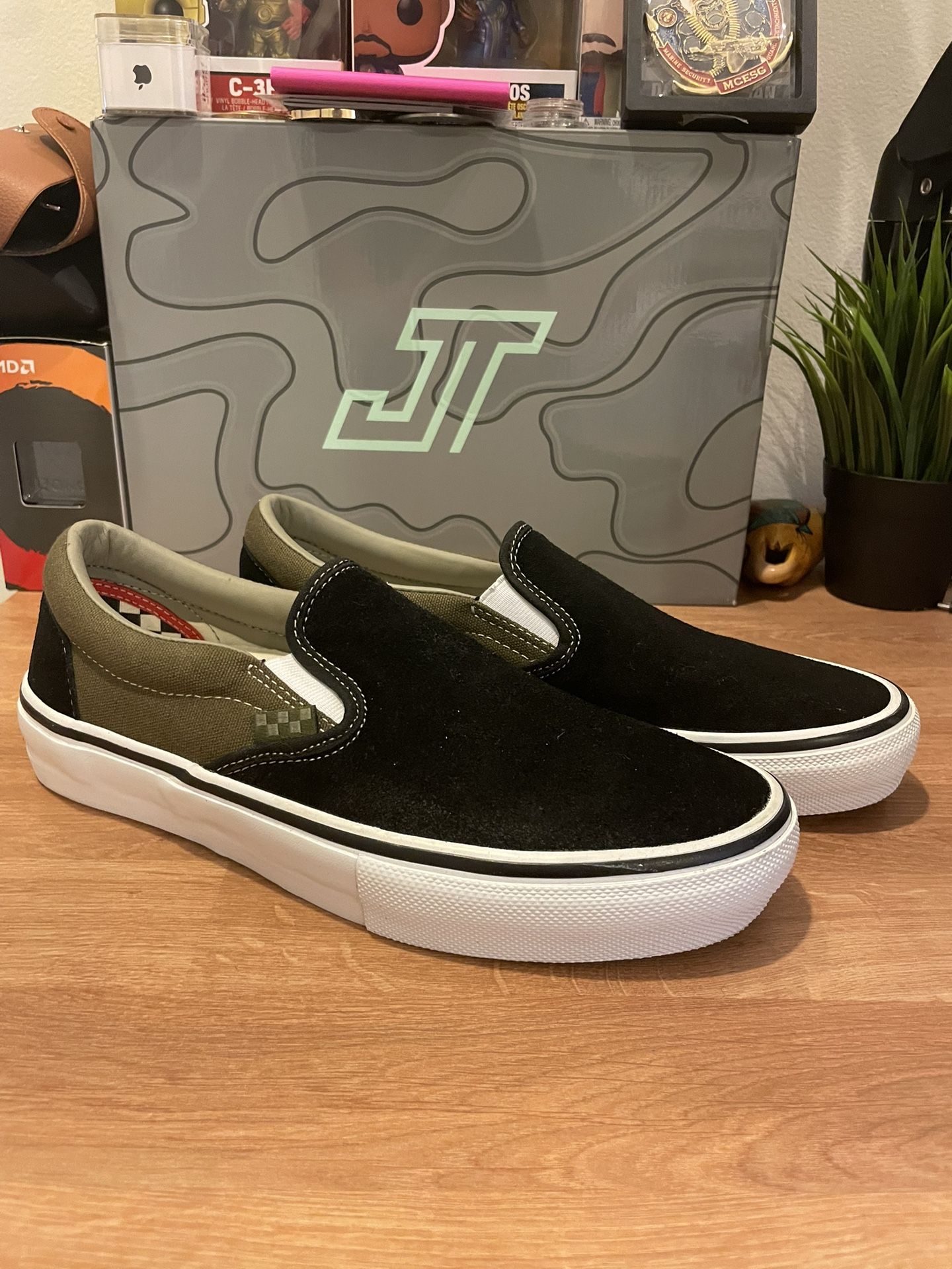 Vans Slip-Ons (Black and Green)