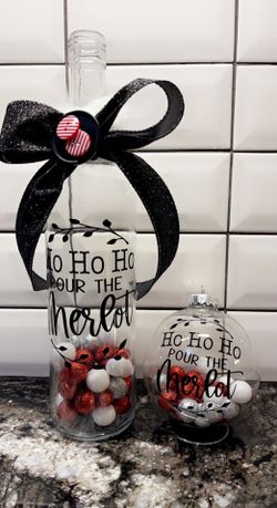 Wine Bottle/Ornament Set