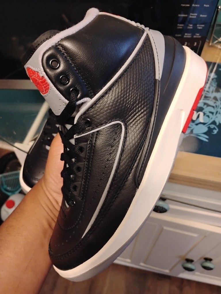 AJ 2 SIZE 5.5 Y