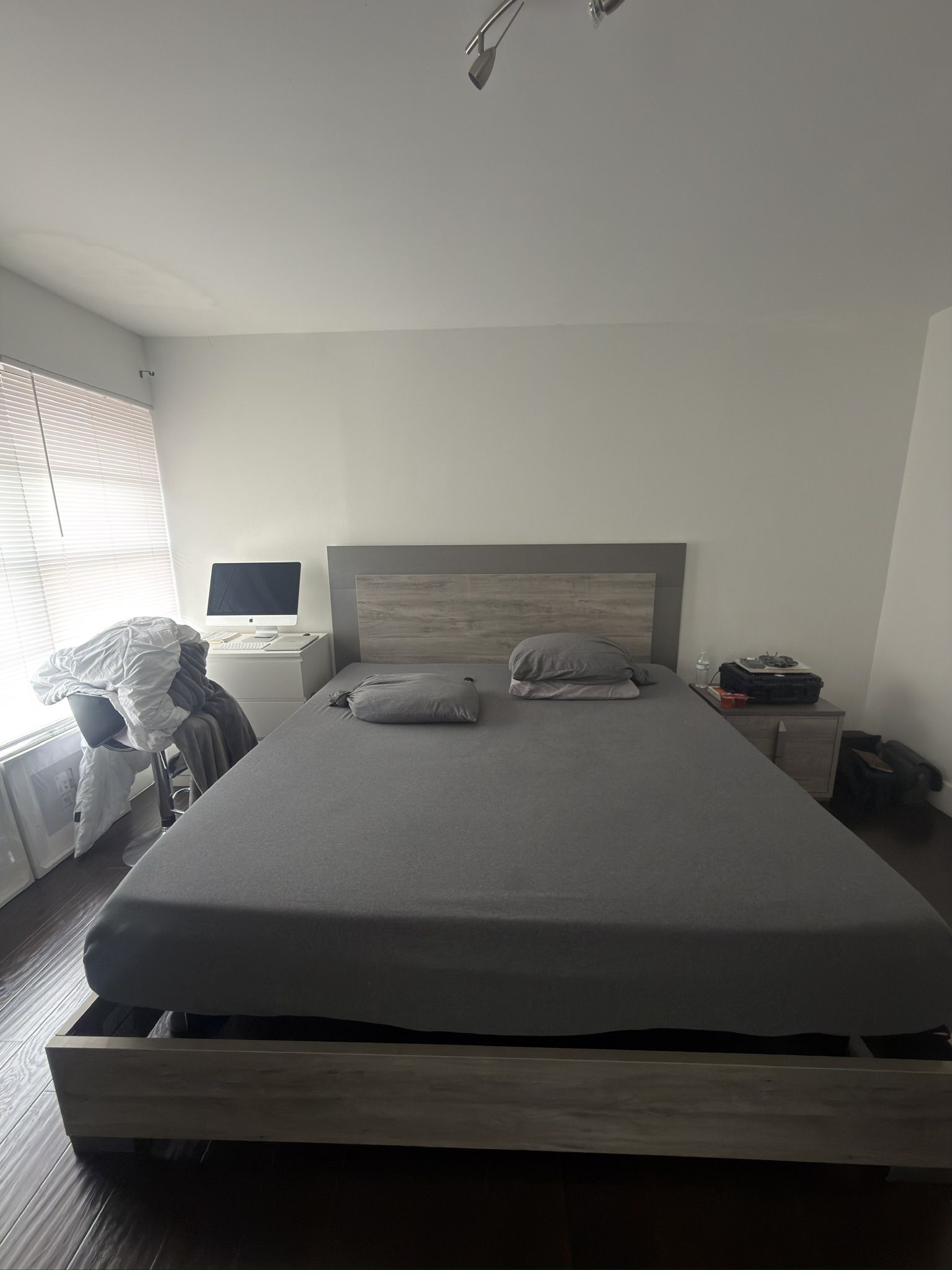 King Size Bed Frame And Everything