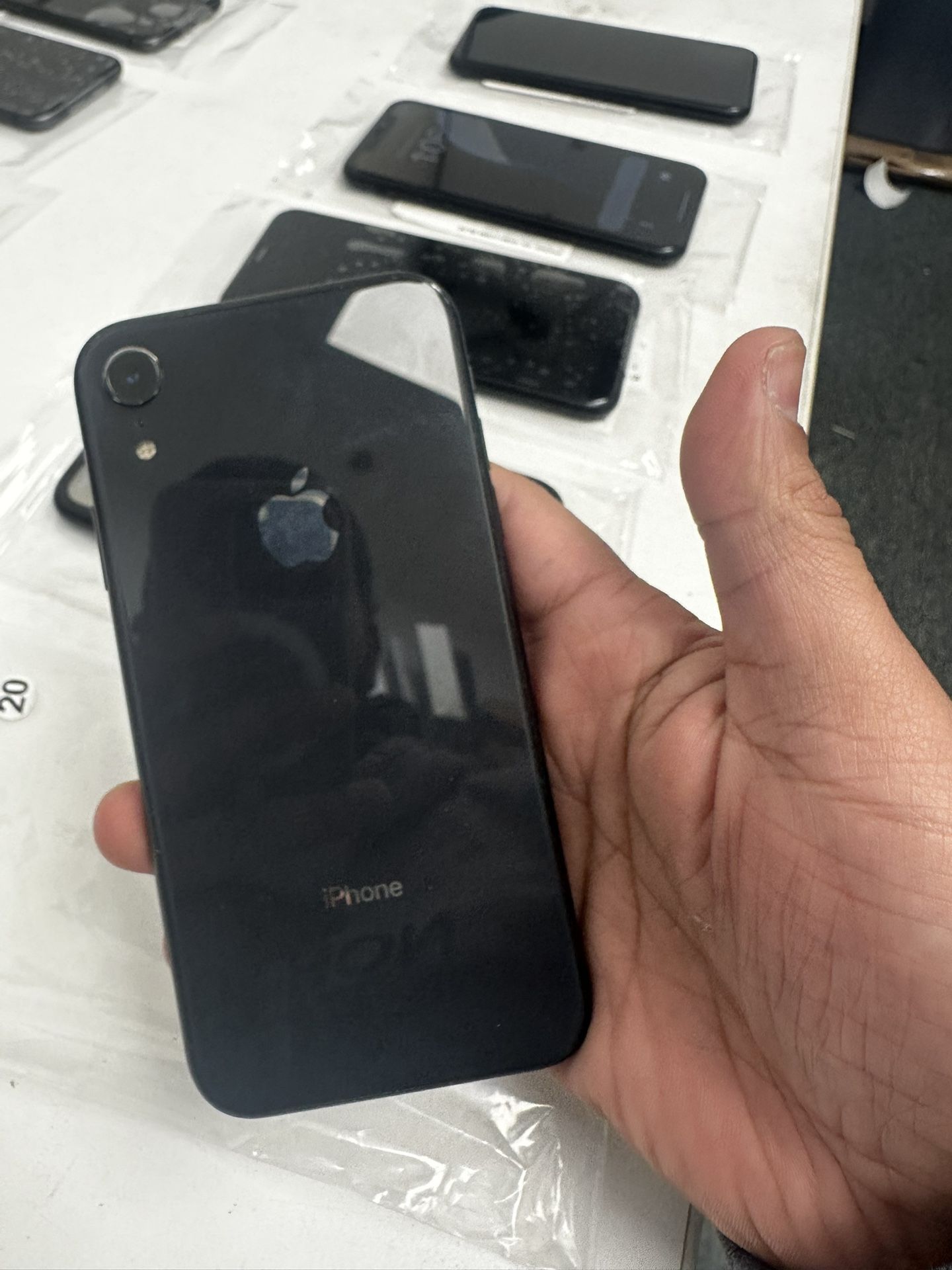 Apple iPhone XR 64GB Unlocked
