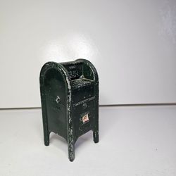 Vintage metal bank
