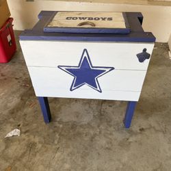 Dallas Cowboys Standing Ice Chest