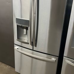 OPEN BOX GE FRENCH STYLE STAINLESS STEEL REFRIGERATOR 