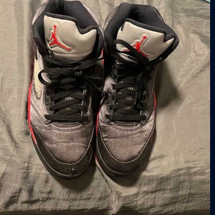 Air Jordan Retro 5 Satin Bred Size 10.5