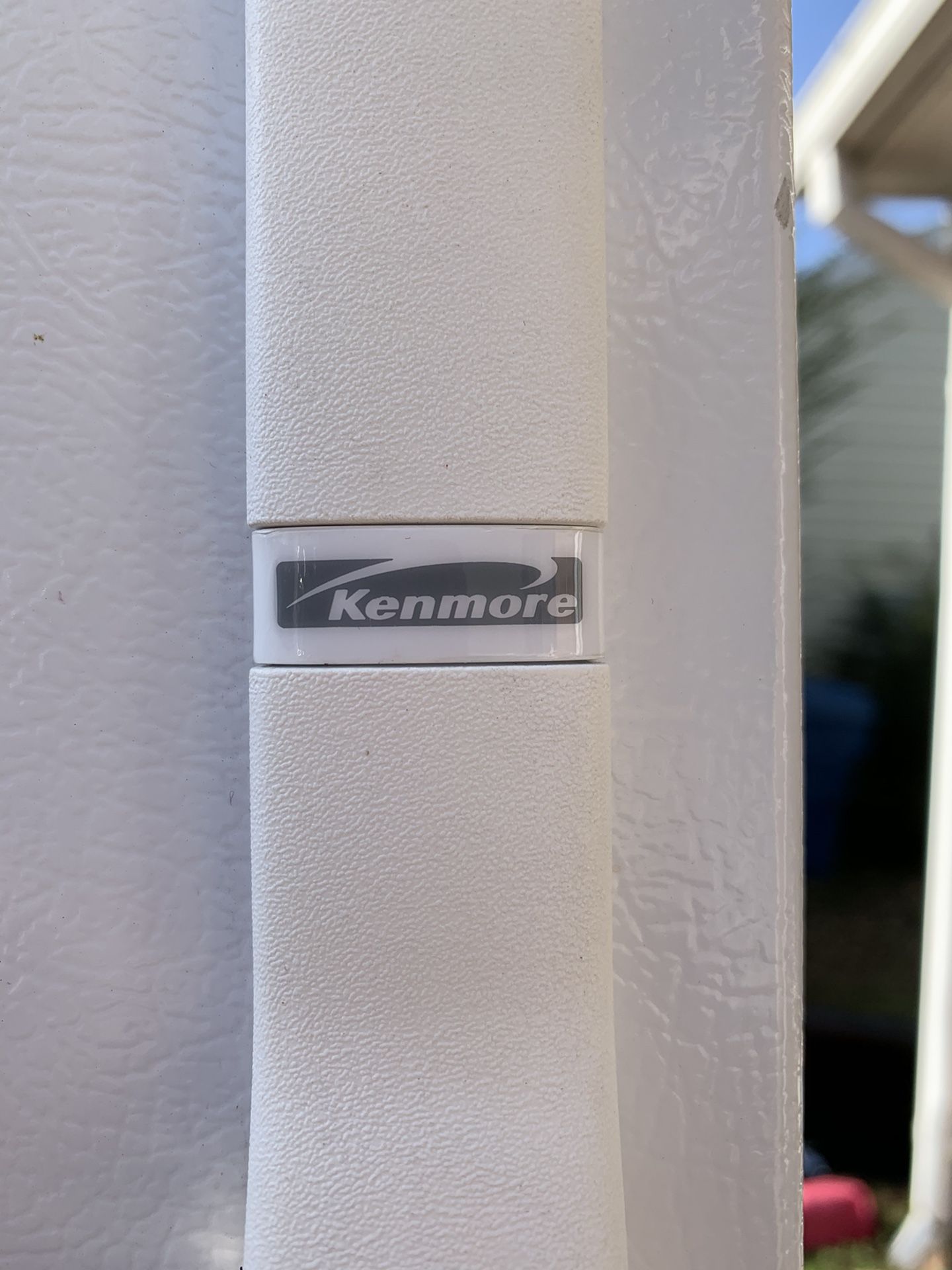 Kenmore Refrigerator with ice maker