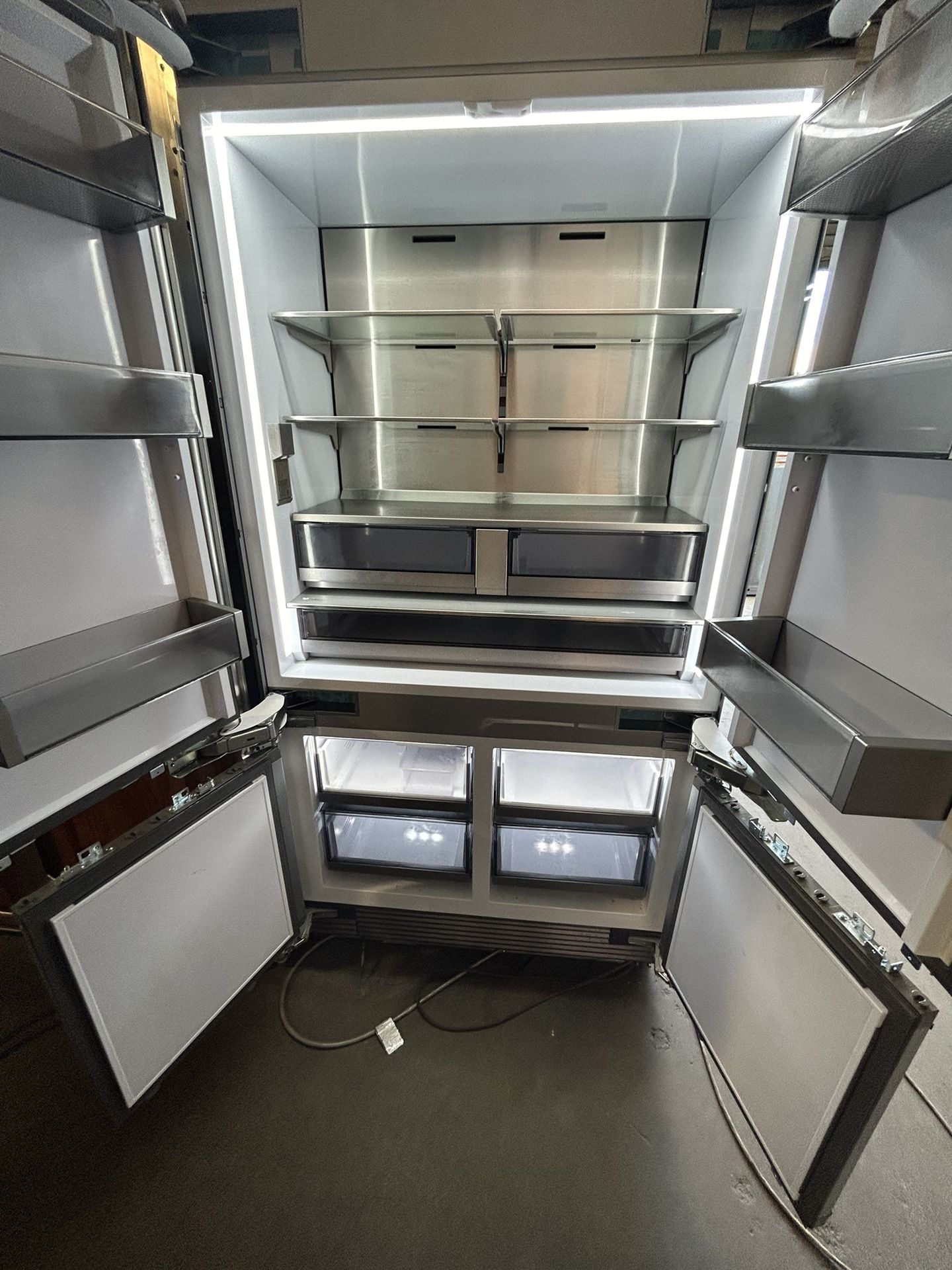 ❄️ 42” Dacor DRF425300AP Panel Ready Built-In Refrigerator Year 2023 | Dual Cooling | LED Interior | Seamless Panel Integration