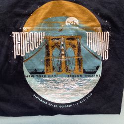 Tedeschi Truck T- shirt XL  black