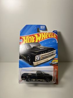 Hot Wheels 67 Chevy C10