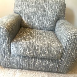 Nice Chair And 1 Round Table