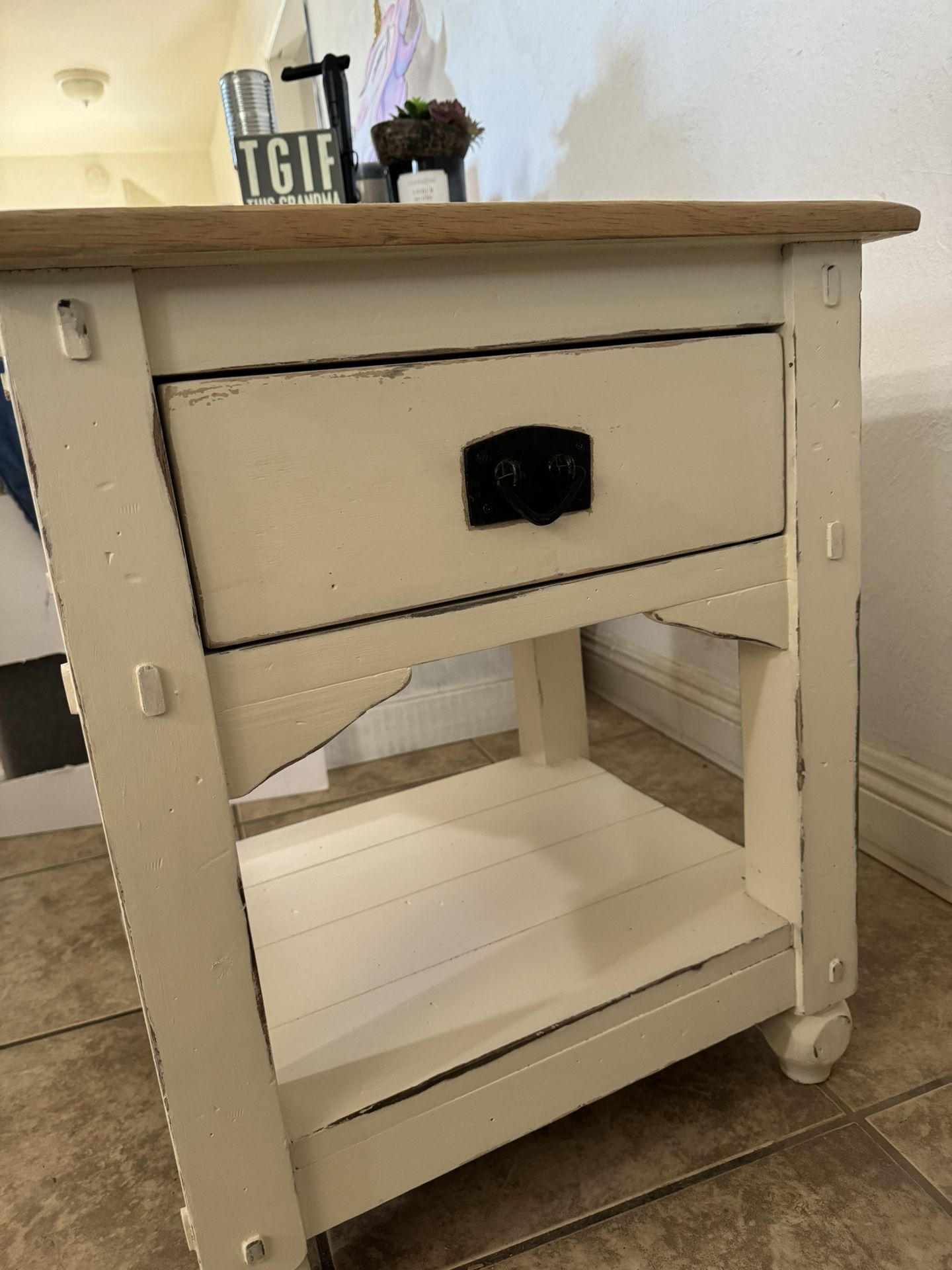 Read Description * Antique White, Maple-Hazelwood Distressed End Table