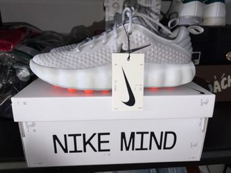 Nike Mind 002 Men Size 10.5