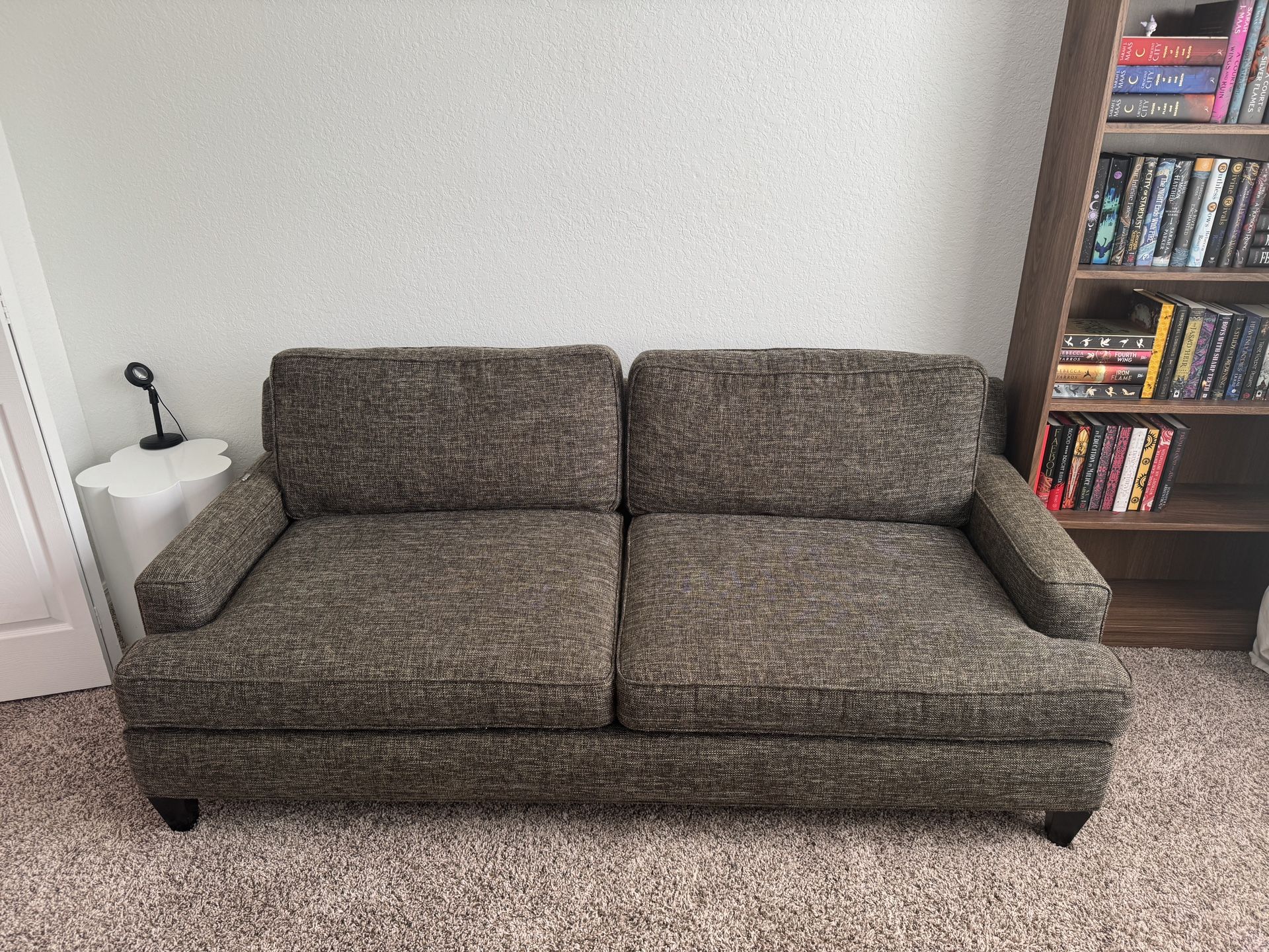 Queen Size Pull-Out Sofa Bed – Great Condition!