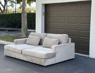 Large Couch/Sofa - Beige - Microfiber - Delivery Available 🚛