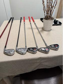 Lot of Right Handed Clubs