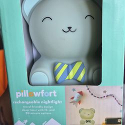 Bear Nightlight with timer from Pillowfort